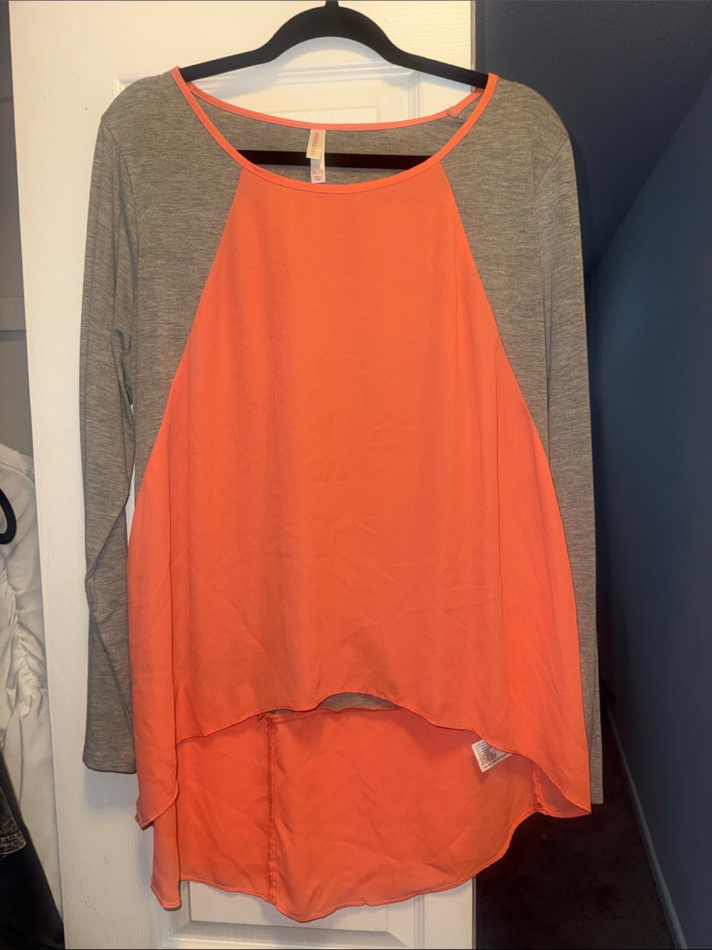 Women’s Two-Tone High-Low Top - Coral and Gray